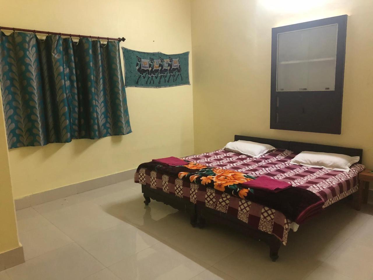Gangotri Paying Guest House Varanasi Exterior photo