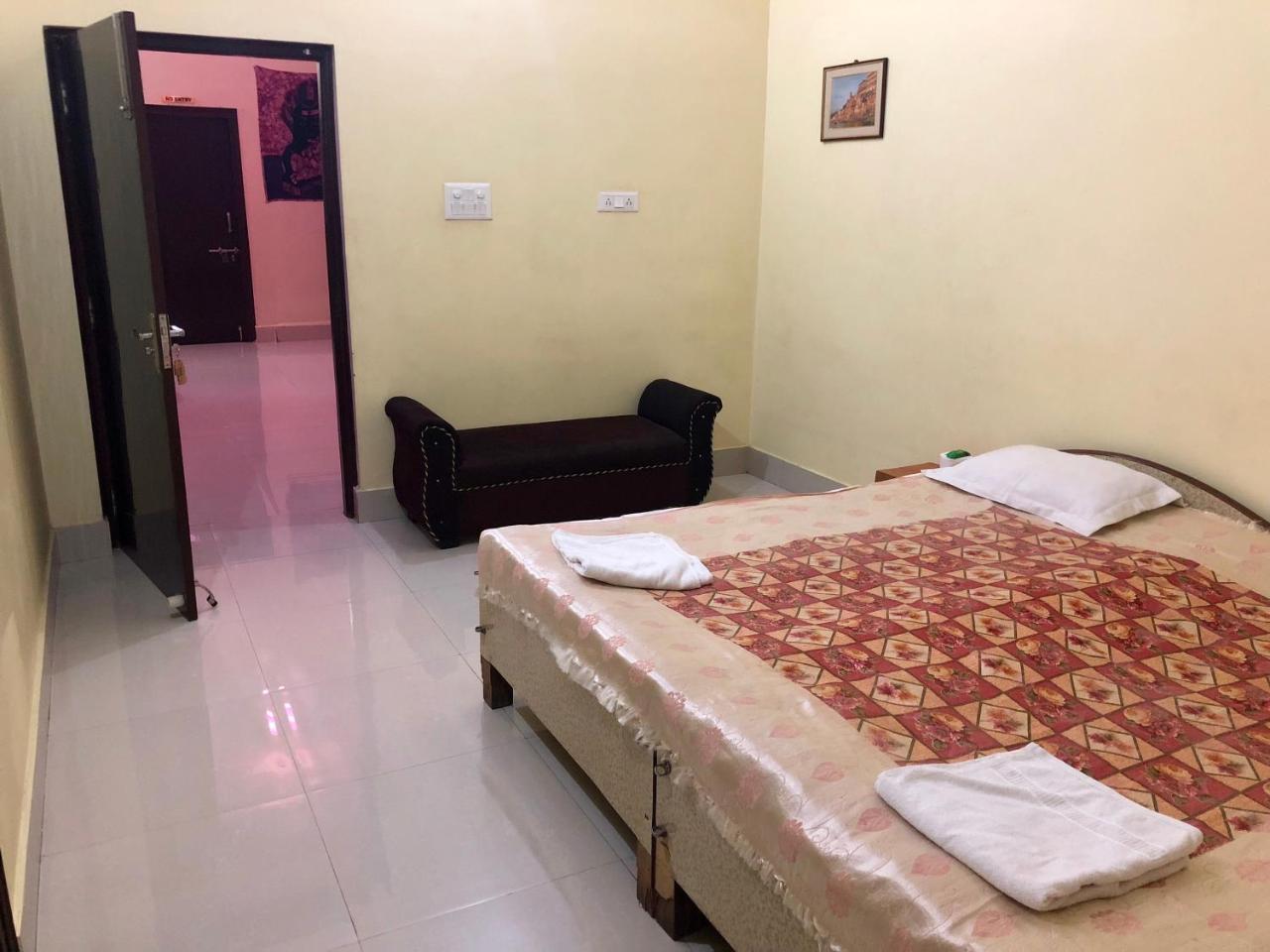 Gangotri Paying Guest House Varanasi Exterior photo