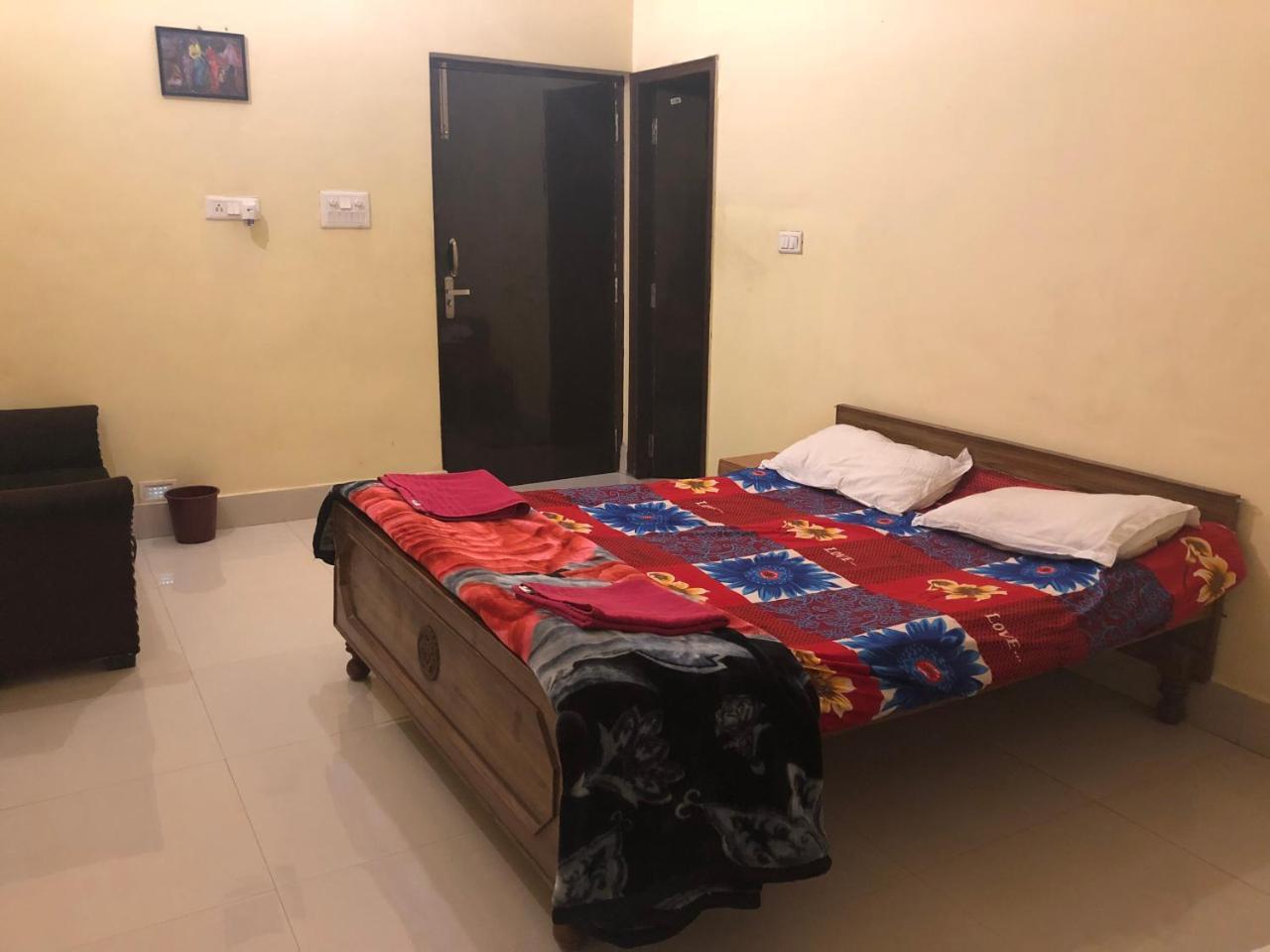 Gangotri Paying Guest House Varanasi Exterior photo